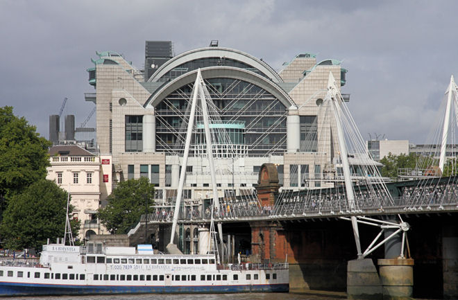 golden  jubilee footbridge