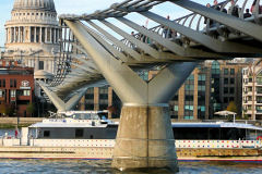 The millennium foot bridge across the river thames