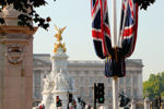 Buckingham Palace the queen monarch administration headquarters