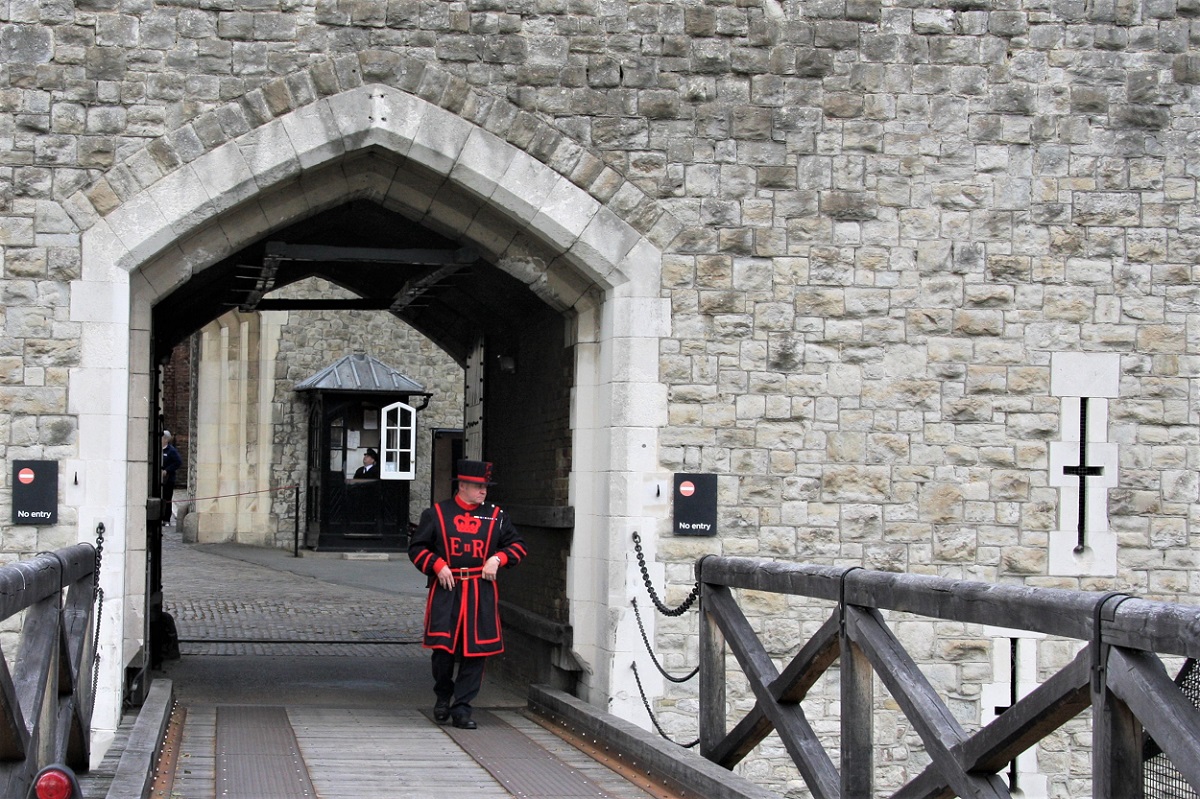ceremonial guards - walklondon