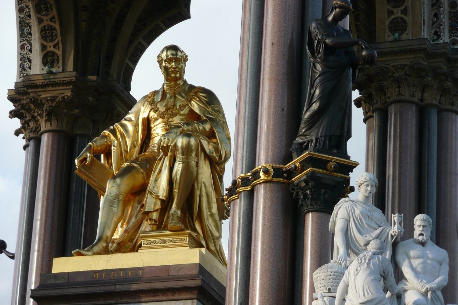 Prince Albert Memorial Royal London Walk