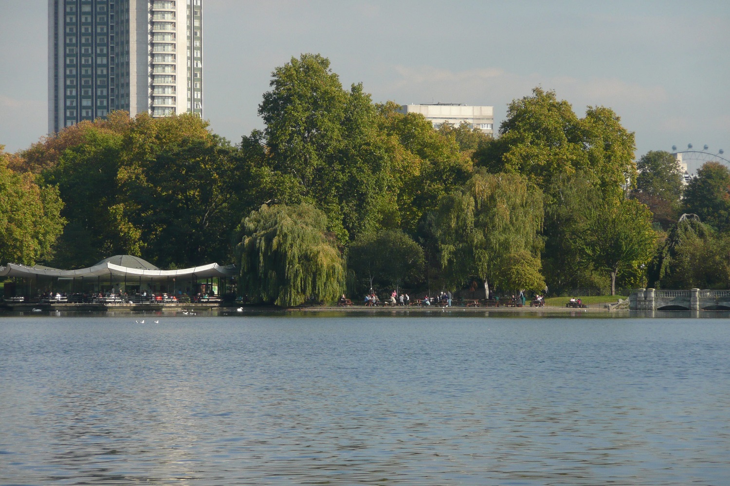 hyde park and serpentine royal london walk