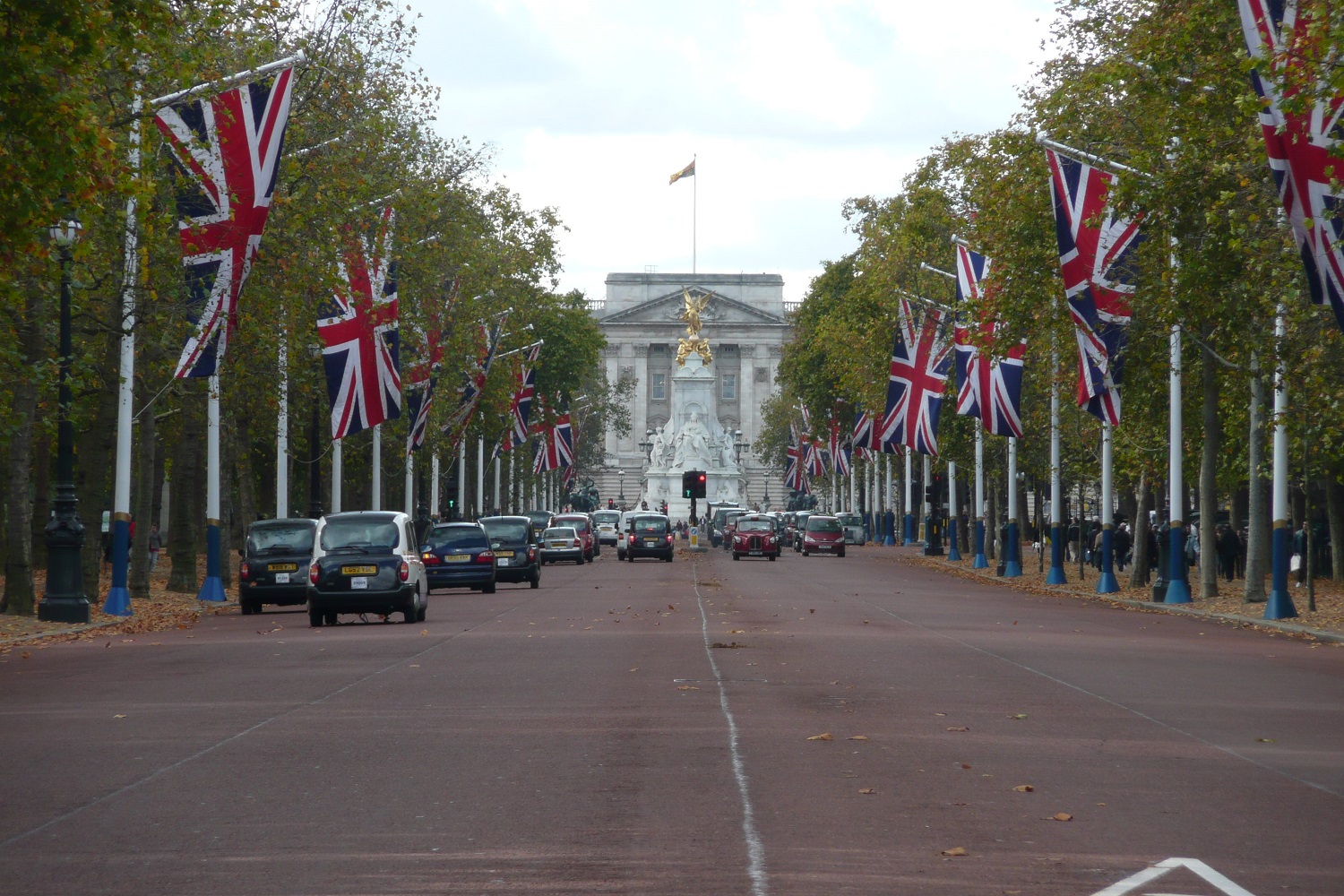 the mall and clarence house westminster walk