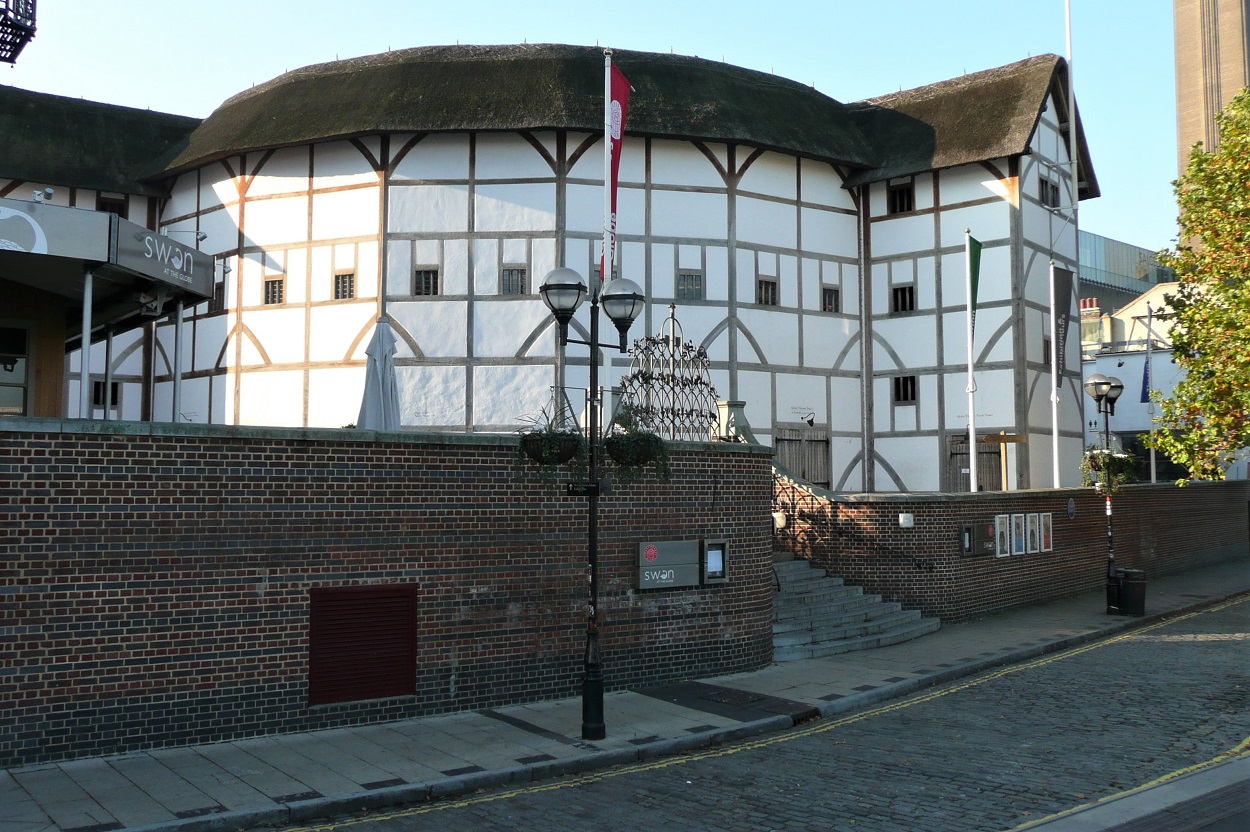 Shakespeare's Globe Theatre Queen's Walk London