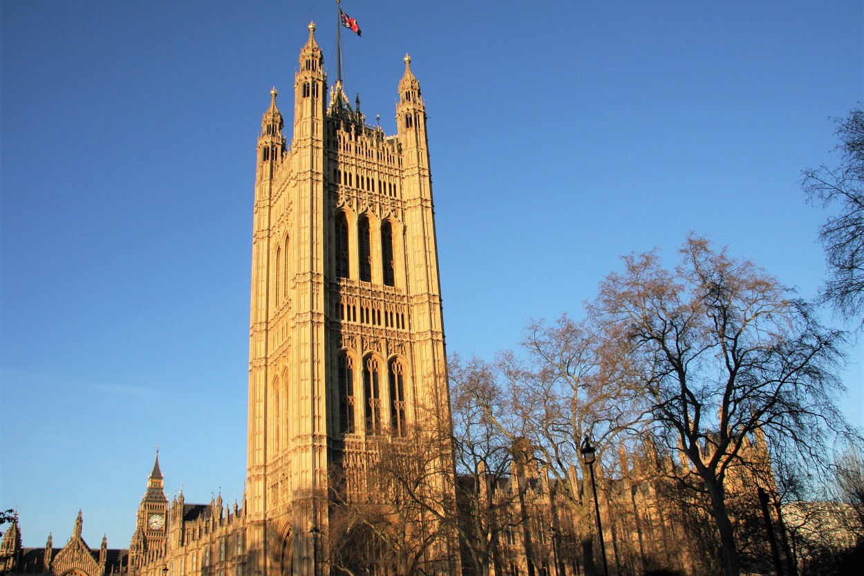 houses of parliament entrance london